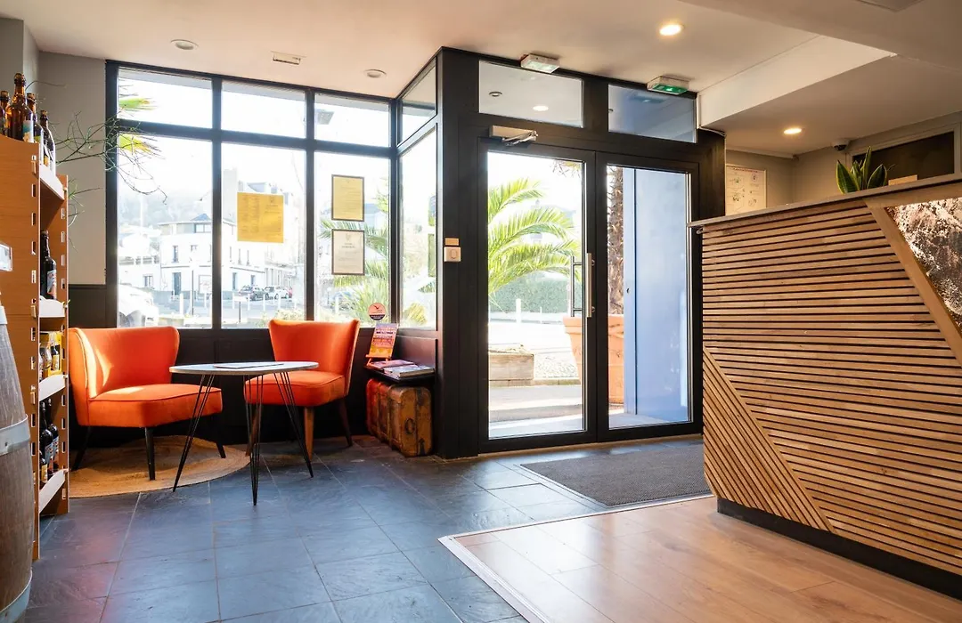 Logis Hotel - La Petite Rade-1